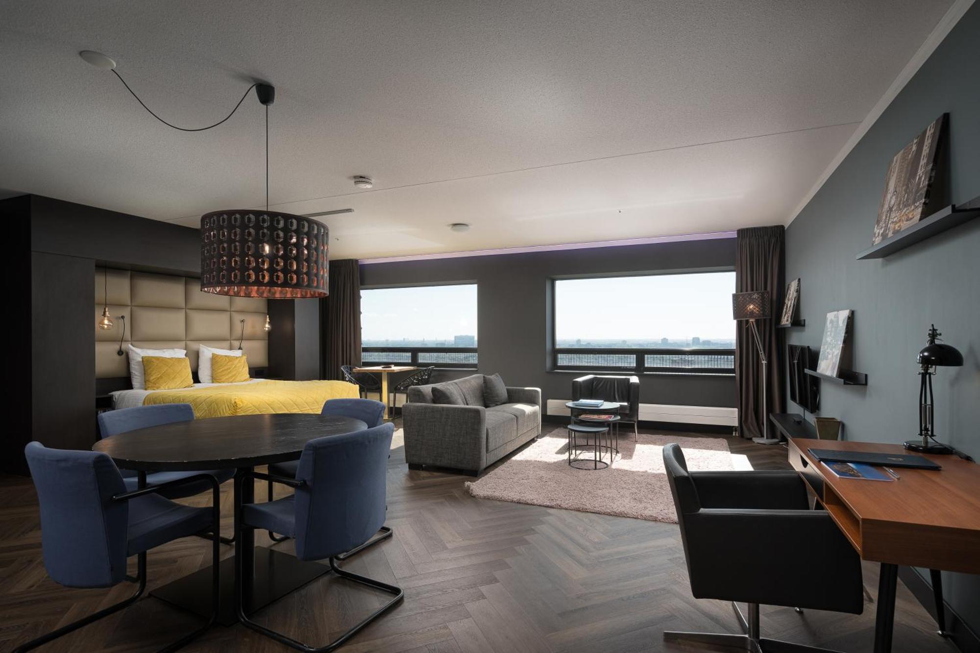 The Penthouse At Tower *
