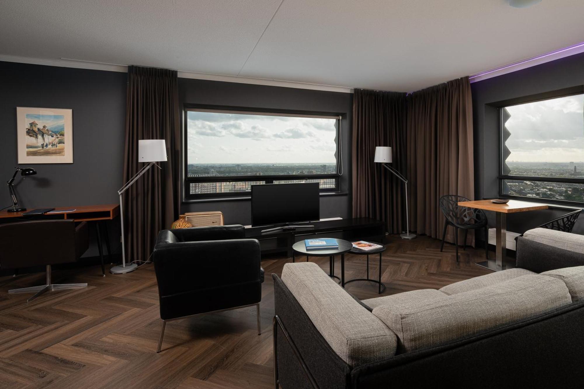 The Penthouse At Tower *